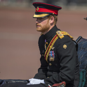 Le prince Harry avec la famille royale britannique lors de la parade "Trooping the colour" à Londres le 17 juin 2017.