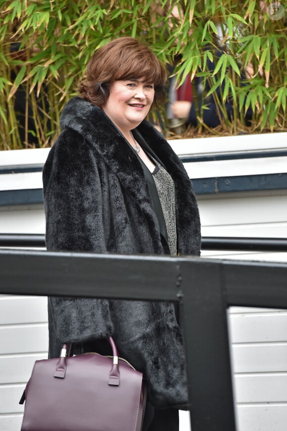 Susan Boyle à la sortie de studios à Londres le 13 novembre 2014
