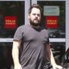 Exclusif - Mike Comrie se balade dans les rues de Studio City, le 18 mai 2017