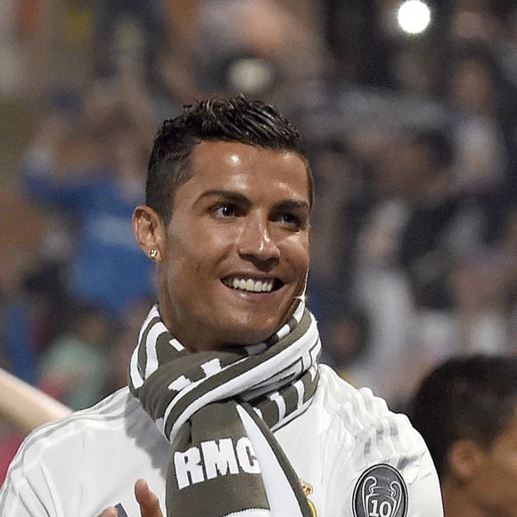 Cristiano Ronaldo et son fils Cristiano Ronaldo Jr - Cérémonie organisée au stade Santiago-Bernabeu de Madrid en l'honneur des joueurs du Real Madrid champions d'Europe le 29 mai 2016.