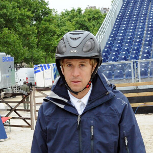 Guillaume Canet et sa nièce Paloma de Crozals - Reconnaissance - Prix Evian (1.30m) lors du Longines Paris Eiffel Jumping au Champ de Mars à Paris, France, le 2 juillet 2017. © Pierre Perusseau/Bestimage