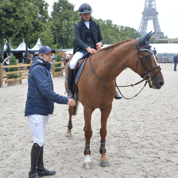 Exclusif - Guillaume Canet et sa nièce Paloma de Crozals sur Riva Hoy 273 lors du Longines Paris Eiffel Jumping au Champ de Mars à Paris, France, le 2 juillet 2017. © Borde-Veeren/Bestimage