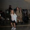 Exclusif - Angelina Jolie arrivant à l'aéroport de Los Angeles avec ses enfants Le 17 juin 2017