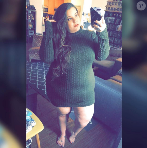 Natalie Hage, une instagrameuse et mannequin "plus size" victime de body shaming dans l'avion. Sur Instagram, le 26 avril 2017.