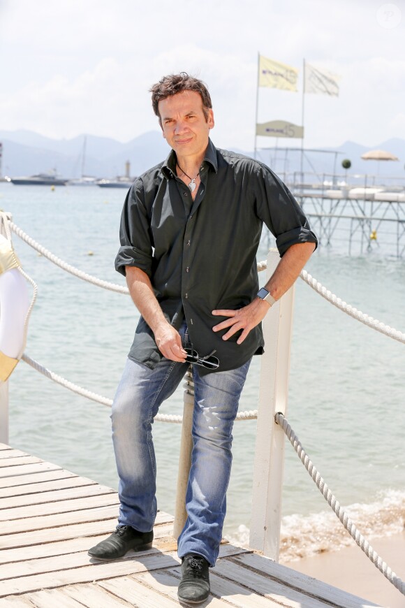 Exclusif - Jean-Félix Lalanne en rendez-vous portrait sur la plage Bâoli pendant le 69ème Festival international du film de Cannes le 19 mai 2016. © Doignon / LMS / Bestimage