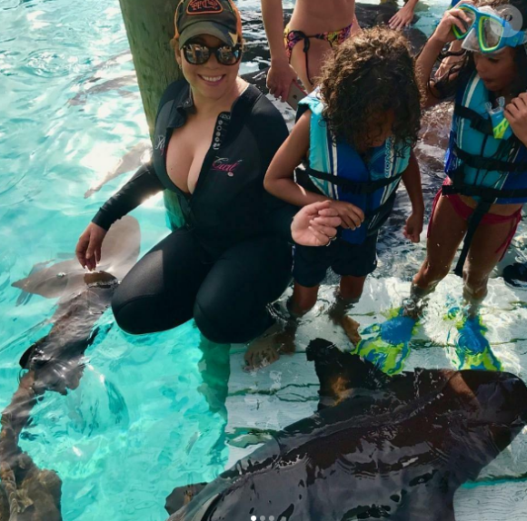Mariah Carey et ses enfants ont nagé avec les requins - Photo publiée sur Instagram le 4 juillet 2017