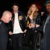 Mariah Carey et son nouveau compagnon sont allés dîner dans un restaurant à Los Angeles. A la sortie, des fans les attendaient. Le 15 février 2017