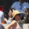 Ben Affleck et Jennifer Garner assistent avec leurs enfants Violet, Seraphina et Samuel à la parade patriotique du 4 juillet à Pacific Palisades, le 4 juillet 2017