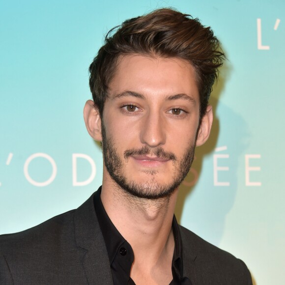 Pierre Niney (habillé en Dior et montre Montblanc) - Avant-première du film "L'Odyssée" au cinéma UGC Normandie à Paris, le 3 octobre 2016. © Giancarlo Gorassini/Bestimage