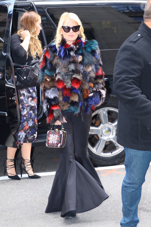 Jessica Simpson fait du shopping chez Barney's New York à New York le 24 octobre 2016