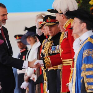 Le roi Felipe VI d'Espagne, la reine Elisabeth II d'Angleterre - Le couple royal d'Espagne reçu au palais de Buckingham par la famille royale d'Angleterre à Londres. Le 12 juillet 2017  Reception ceremony on occasion for their official visit to United Kingdom in London on Wednesday 12 July 2017. On the first day of their 3 day tour of United Kingdom12/07/2017 - Londres