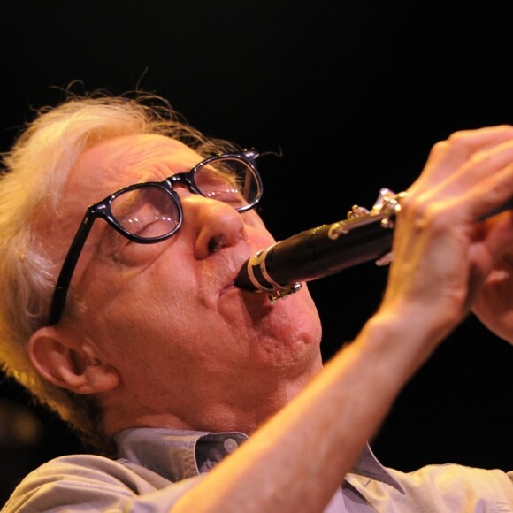 Woody Allen en concert au Royal Albert Hall à Londres, le 2 juillet 2017