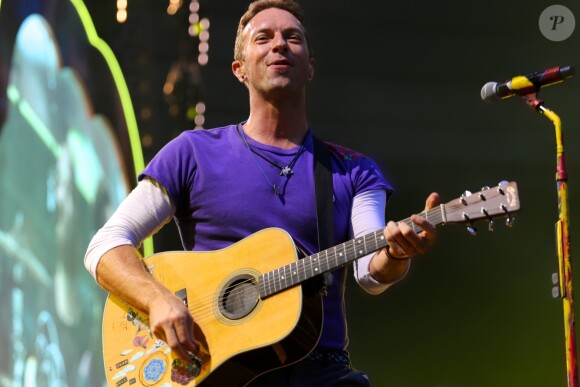 Chris Martin - Coldplay lors du premier de ses trois concerts au Stade de France, Saint-Denis, le 15 juillet 2017