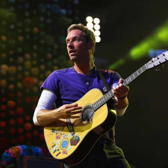 Coldplay lors du premier de ses trois concerts au Stade de France, Saint-Denis, le 15 juillet 2017