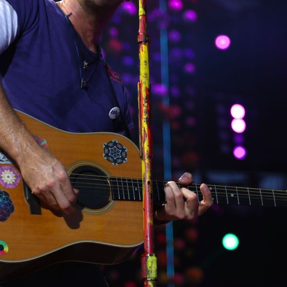 Coldplay lors du premier de ses trois concerts au Stade de France, Saint-Denis, le 15 juillet 2017