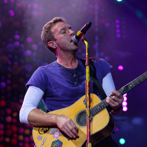 Coldplay en concert au Stade de France, Saint-Denis, le 15 juillet 2017.