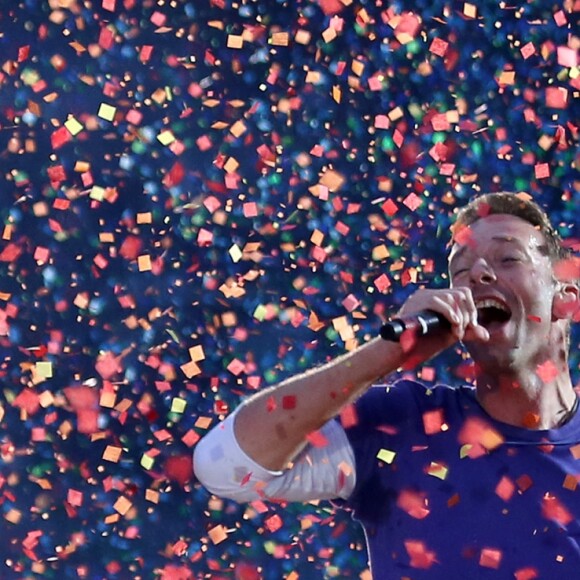 Chris Martin de Coldplay au Stade de France le 15 juillet 2017.