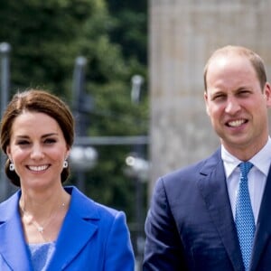 Kate Middleton et le prince William en visite à la porte de Brandebourg à Berlin, le 19 juillet 2017.