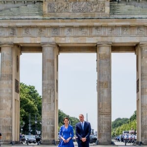 Kate Middleton et le prince William en visite à la porte de Brandebourg à Berlin, le 19 juillet 2017.