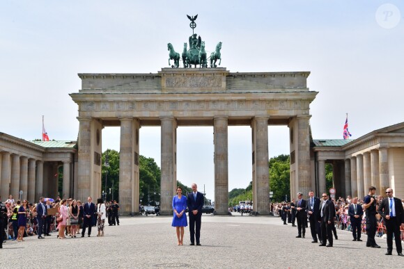 Kate Middleton et le prince William en visite à la porte de Brandebourg à Berlin, le 19 juillet 2017.