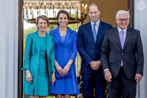Kate Middleton, duchesse de Cambridge et le prince William, duc de Cambridge, reçus au palais de Bellevue à Berlin par le président Frank-Walter Steinmeier et sa femme Elke Büdenbender, le 19 juillet 2017.