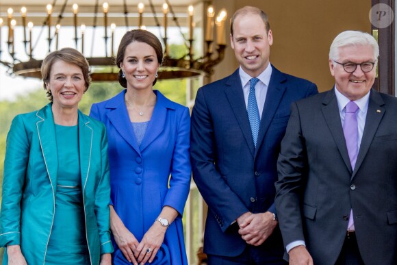 Kate Middleton, duchesse de Cambridge et le prince William, duc de Cambridge, reçus au palais de Bellevue à Berlin par le président Frank-Walter Steinmeier et sa femme Elke Büdenbender, le 19 juillet 2017.