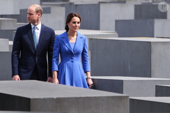 Le prince William et Kate Middleton au Mémorial de l'Holocauste à Berlin, à Berlin le 19 juillet 2017 dans le cadre de leur visite officielle.