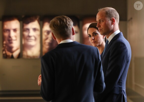 Le prince William et Kate Middleton au Mémorial de l'Holocauste à Berlin, à Berlin le 19 juillet 2017 dans le cadre de leur visite officielle.