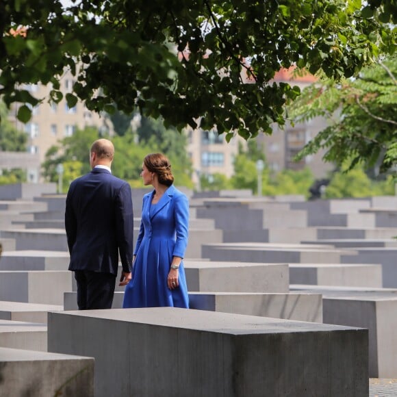 Le prince William et Kate Middleton au Mémorial de l'Holocauste à Berlin, à Berlin le 19 juillet 2017 dans le cadre de leur visite officielle.