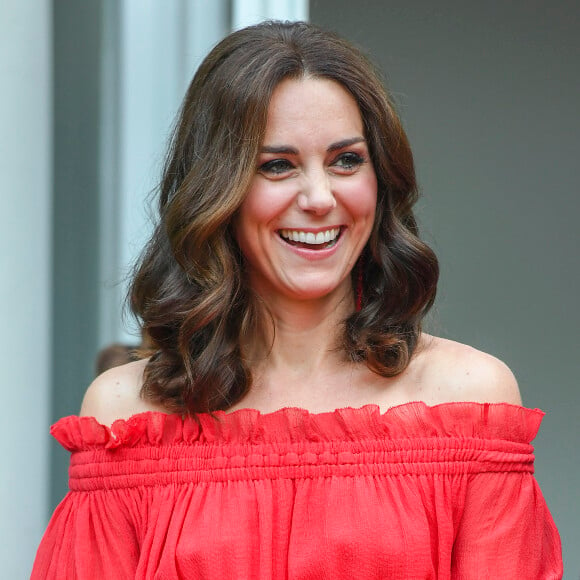 Kate Middleton, duchesse de Cambridge, en Alexander McQueen lors de la garden party organisée par l'ambassadeur de Grande-Bretagne à Berlin le 19 juillet 2017 en l'honneur de l'anniversaire de la reine.