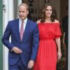 Le prince William et Kate Middleton, duchesse de Cambridge lors de la garden party organisée par l'ambassadeur de Grande-Bretagne à Berlin le 19 juillet 2017 en l'honneur de l'anniversaire de la reine.