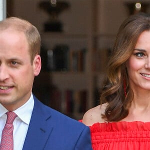 Le prince William et Kate Middleton, duchesse de Cambridge lors de la garden party organisée par l'ambassadeur de Grande-Bretagne à Berlin le 19 juillet 2017 en l'honneur de l'anniversaire de la reine.