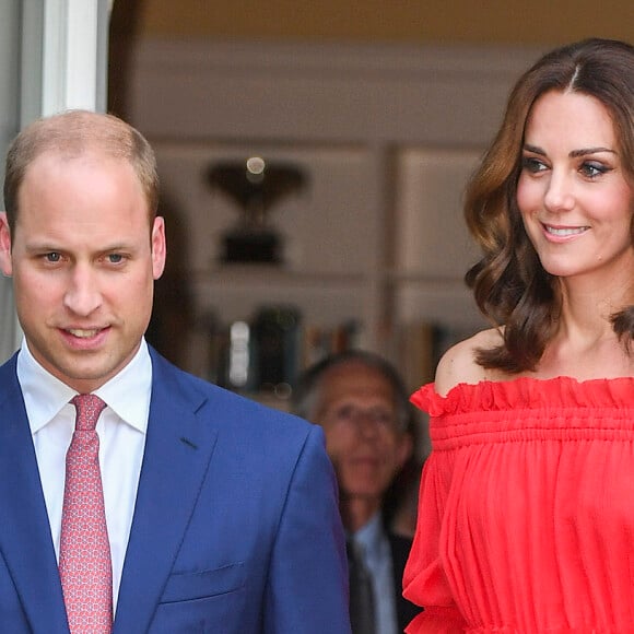 Le prince William et Kate Middleton, duchesse de Cambridge lors de la garden party organisée par l'ambassadeur de Grande-Bretagne à Berlin le 19 juillet 2017 en l'honneur de l'anniversaire de la reine.