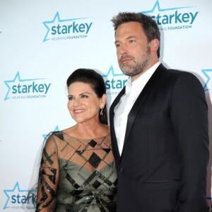 Tani Austin, Ben Affleck lors du ''2017 Starkey Hearing Foundation So the World May Hear Award Gala'' au Saint Paul RiverCentre à Saint Paul, le 16 juillet 2017.