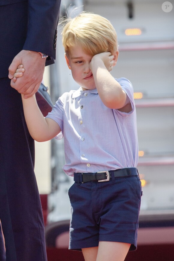 Le prince George de Cambridge - Le couple princier d'Angleterre et leurs enfants à leur arrivée à l'aéroport de Berlin-Tegel à Berlin, le 19 juillet 2017, lors de leur visite officielle de 3 jours en Allemagne.
