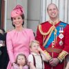 Catherine Kate Middleton , duchesse de Cambridge, la princesse Charlotte, le prince George et le prince William, duc de Cambridge - La famille royale d'Angleterre assiste à la parade "Trooping the colour" à Londres le 17 juin 2017.