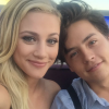 Lili Reinhart et Cole Sprouse seraient en couple - Photo publiée sur Instagram au mois d'août 2016