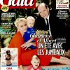 La princesse Charlene et le prince Albert II de Monaco avec les jumeaux Jacques et Gabriella en couverture du numéro 1207 du magazine Gala, le 27 juillet 2016.