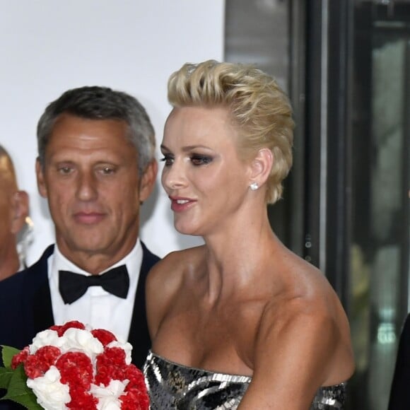 La princesse Charlene et le prince Albert II de Monaco lors du 69e Gala de la Croix-Rouge monégasque dans la Salle des Étoiles du Sporting à Monaco, le 28 juillet 2017. © Bruno Bebert/Bestimage