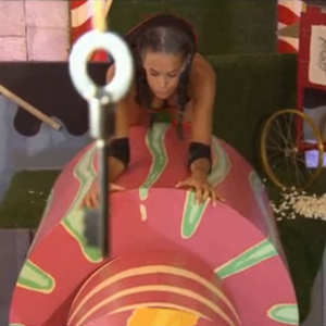 Jade Lagardère dans "Fort Boyard" sur France 2, le 29 juillet 2017.