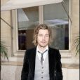  Julien Doré en juillet 2007 à Paris. 