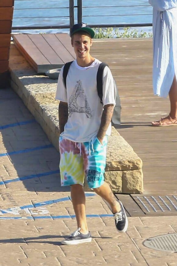 Exclusif - Justin Bieber se promène après avoir déjeuné chez Nobu à Malibu le 28 juillet 2017.