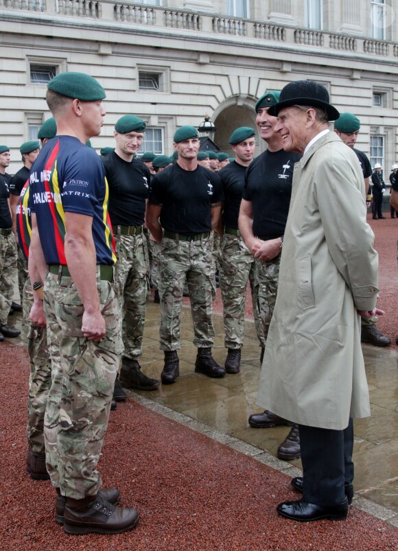 Le prince Philip, duc d'Edimbourg, a accompli la dernière mission - la 22 220e - de sa carrière royale de 65 années le 2 août 2017 au palais de Buckingham à Londres, à l'occasion d'une parade des Royal Marines, la Captain General's Parade, marquant la fin du 1664 Global Challenge, une initiative caritative.