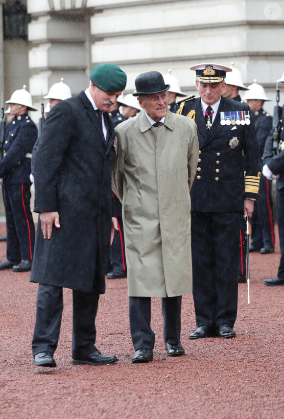 Le prince Philip, duc d'Edimbourg, a accompli la dernière mission - la 22 220e - de sa carrière royale de 65 années le 2 août 2017 au palais de Buckingham à Londres, à l'occasion d'une parade des Royal Marines, la Captain General's Parade, marquant la fin du 1664 Global Challenge, une initiative caritative.