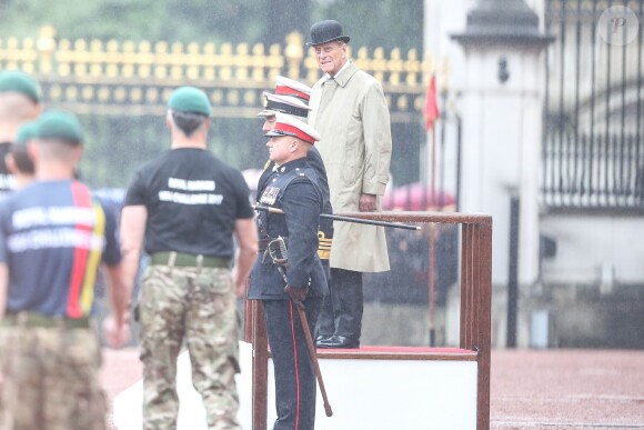 Le prince Philip, duc d'Edimbourg, a accompli la dernière mission - la 22 220e - de sa carrière royale de 65 années le 2 août 2017 au palais de Buckingham à Londres, à l'occasion d'une parade des Royal Marines, la Captain General's Parade, marquant la fin du 1664 Global Challenge, une initiative caritative.