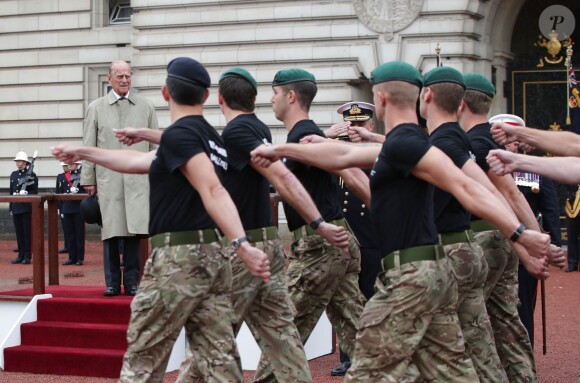 Le prince Philip, duc d'Edimbourg, a accompli la dernière mission - la 22 220e - de sa carrière royale de 65 années le 2 août 2017 au palais de Buckingham à Londres, à l'occasion d'une parade des Royal Marines, la Captain General's Parade, marquant la fin du 1664 Global Challenge, une initiative caritative.