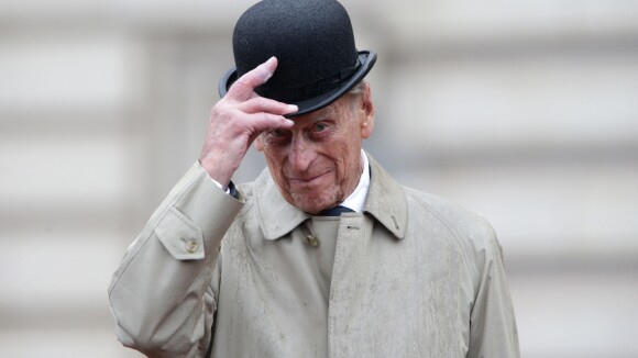 Prince Philip : Le duc d'Edimbourg, 96 ans, tire sa révérence... et blague !