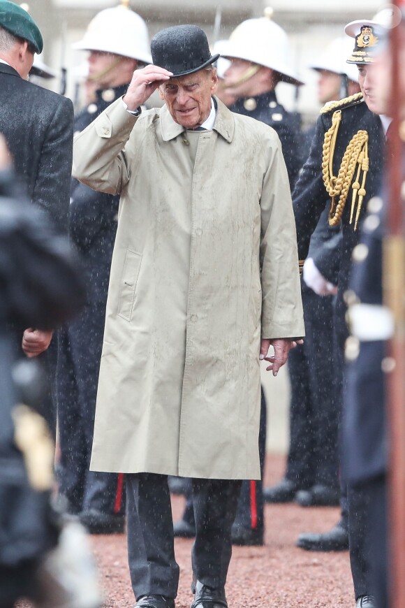 Le prince Philip, duc d'Edimbourg, a accompli la dernière mission - la 22 220e - de sa carrière royale de 65 années le 2 août 2017 au palais de Buckingham à Londres, à l'occasion d'une parade des Royal Marines, la Captain General's Parade, marquant la fin du 1664 Global Challenge, une initiative caritative.