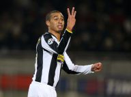 VIDEO : David Trezeguet, Raymond Domenech et Sydney Govou en prennent gentiment pour leur grade ! Regardez, c'est tellement drôle !
