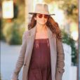 Exclusif - Nikki Reed, enceinte, se promène à Venice Beach. Los Angeles, le 8 juin 2017.